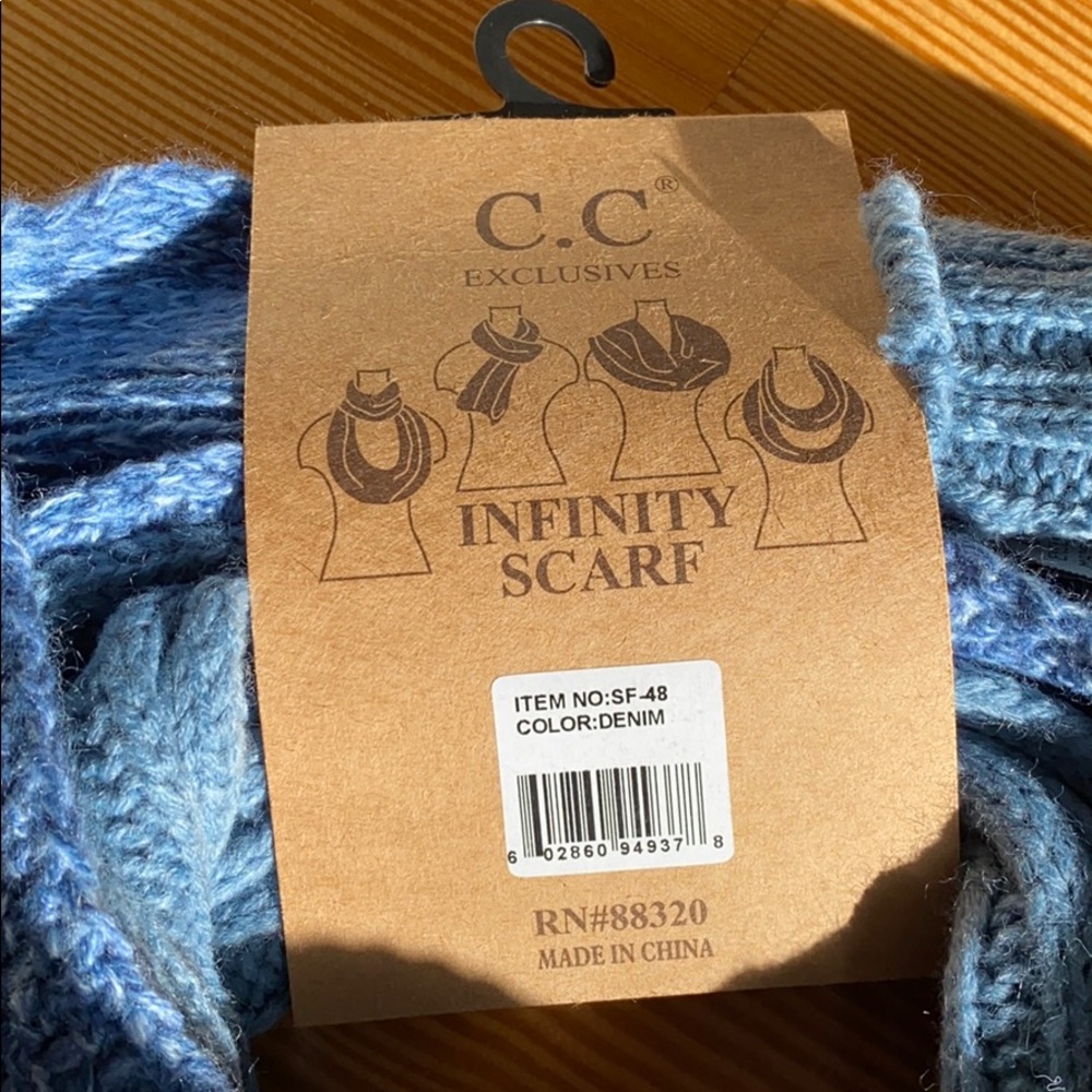 Infinity scarf - Picture 3 of 4